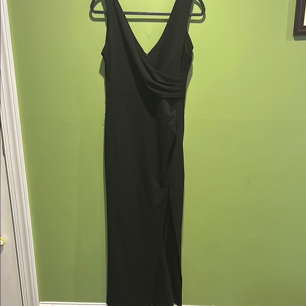 Elegant Black Sleeveless Dress